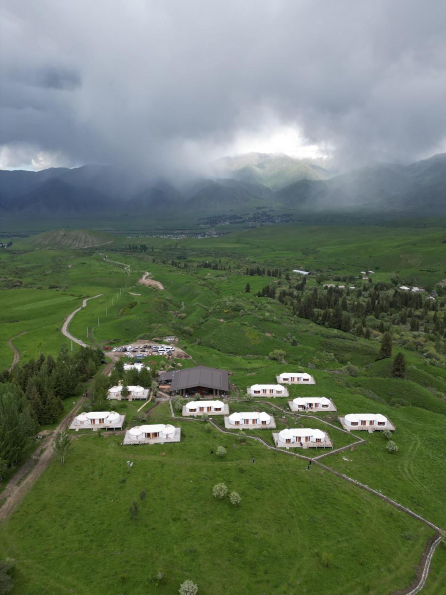 Hotel Ethno Complex Ala Kuch Kaindy Esterno foto